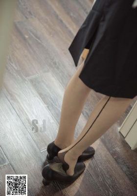 亚洲人妖女同在线播放