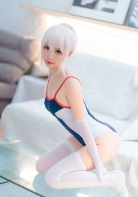 《向涟苍士献上纯洁》