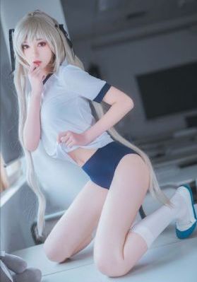 与黑帮老大的女主第一季免费